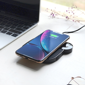 <span class=keywords><strong>Cargador</strong></span> rápido inalámbrico eléctrico 2 en 1 <span class=keywords><strong>de</strong></span> 10W <span class=keywords><strong>de</strong></span> nuevo diseño <span class=keywords><strong>de</strong></span> fábrica con protección OTP y <span class=keywords><strong>entrada</strong></span> <span class=keywords><strong>de</strong></span> 5V/2A para teléfonos móviles - Product Image 4