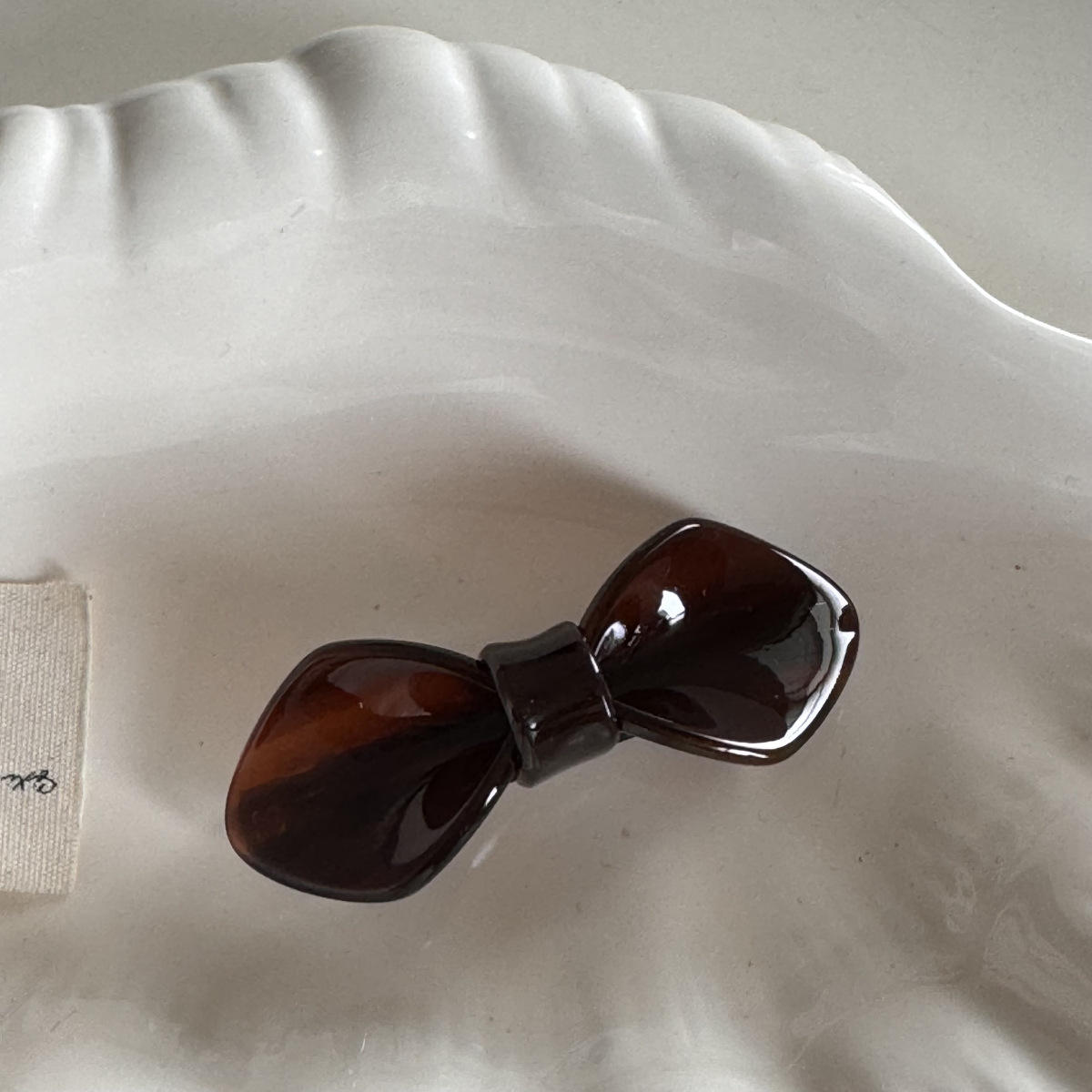 น้ำตาลอ่อน