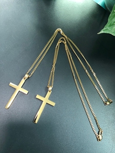 Kalung Liontin Fashion Sederhana Perhiasan Minimalis Rantai Baja Anti Karat Lapis Emas Salib Krusifiks - Product Image 4