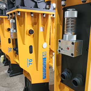 Martillo Hidráulico Tipo Caja Modelo SB70 para Industrias de Construcción y Minería, Excavadoras de 16-21 Toneladas, Peso 1500 kg - Product Image 1