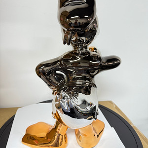 40cm grandeur nature Electroplated Scrooge Mcduck Canard Sculpture Noël pour Pop Art pour <span class=keywords><strong>Monopoly</strong></span> Modèle Fibre de Verre Résine Artisanat - Product Image 3