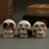 Set Figurine Tengkorak Halloween Modern OEM, Resin, Kepala Mawar, Mata LED Menyala, Hiasan Meja, Pesta, Rumah