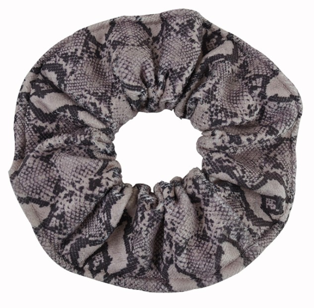 snake print grey