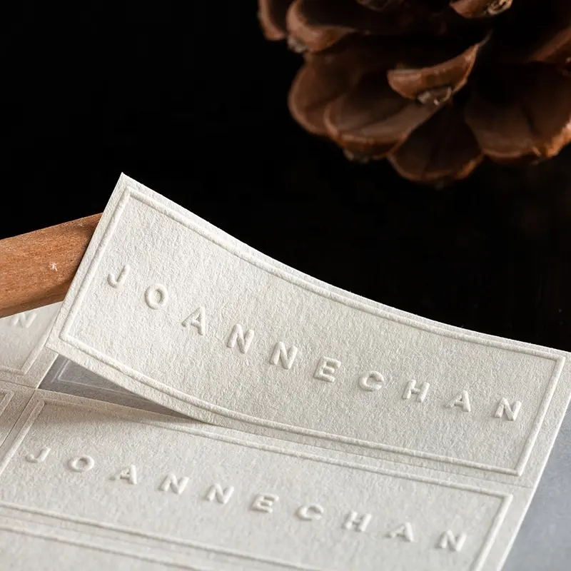 Özel mat doku kabartmalı logo tasarım takı hediye kutusu conta etiket