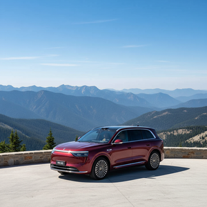 Autos Usados AITO M8 SUV Mediano de Nueva Energía Hongmeng 40 Suspensión Neumática de Doble Cámara 480kW Carga Rápida Volante a la Izquierda 2026 - Product Image 1