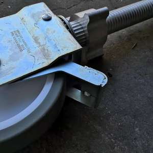 Ruota con Gamba <span class=keywords><strong>Regolabile</strong></span> per Ponteggio Torre Mobile in Alluminio - Product Image 6