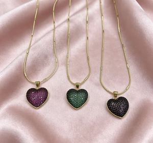 Collier pendentif cœur en or plaqué 18 carats entièrement pavé de zirconiums cubiques, bijoux de mode pour femmes - Product Image 3