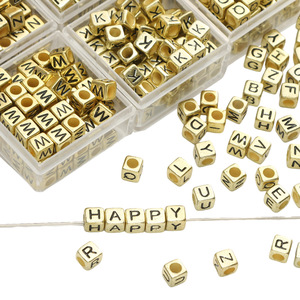 Acrylic English Alphabet Mixed Shapes Square &amp; Round Handmade DIY Bracelet Beads 50/<strong>Bag</strong> - Product Image 3