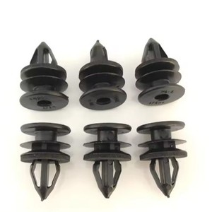 Clips de fixation pour panneau intérieur Ford Focus GM11519032 pour remplacement et réparation de garniture de porte - Product Image 3