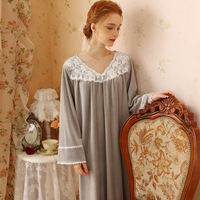 Robe de nuit longue en polaire pour femme, style princesse française, manches longues, chaude pour l'hiver, douce tenue de détente