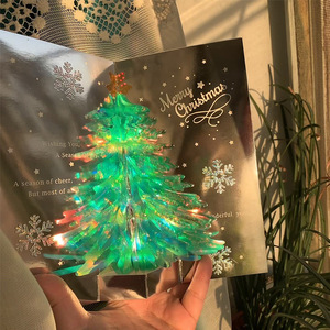 Tarjeta de Felicitación Navideña Ecológica con Árbol de Navidad 3D Pop-Up Único de DAMAI, con Cristales Brillantes, 10x20cm - Product Image 1