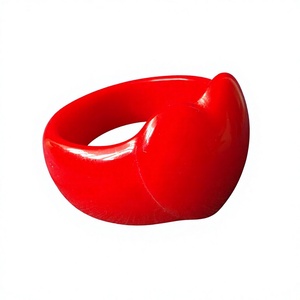 Nuevo Brazalete de Resina Roja con Forma de Corazón, Brazalete Moderno, Único y Elegante, Diseño Acrílico, Joyería Unisex Linda y a la Moda - Product Image 3