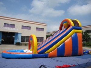 สไลเดอร์น้ำเป่าลม PVC แบบกำหนดเองขายส่งจากโรงงาน พร้อมสระน้ำ สไลเดอร์เป่าลมขนาดใหญ่แบบคอมโบ บ้านเด้งดึ๋งพร้อมสไลเดอร์และสิ่งกีดขวาง - Product Image 2
