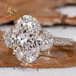 Anello di Fidanzamento con <span class=keywords><strong>Diamante</strong></span> Sintetico Certificato IGI Taglio Ovale, Personalizzabile in Oro 10K 14K 18K, Anello Trilogy con Diamanti Creati in Laboratorio per Donne - Product Image 2