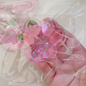 ของเล่นบีบรูปแมวสตรอว์เบอร์รี่น่ารัก ทำจาก TPR ช่วยคลายเครียด - Product Image 3