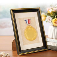 Cadre de présentation en bois pour médailles et récompenses sportives, support pour rubans de marathon, cadre photo 3D de bureau – Vente en gros
