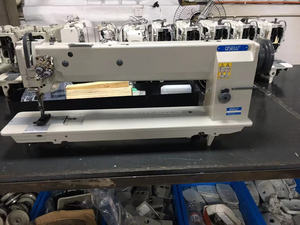 จักรเย็บผ้าอุตสาหกรรมแบบเข็มคู่ รุ่น QS-4420L-18 แขนยาว ระบบป้อนผ้าแบบผสม ตะขอใหญ่ สำหรับเย็บเสื่อไม้ไผ่ - Product Image 3