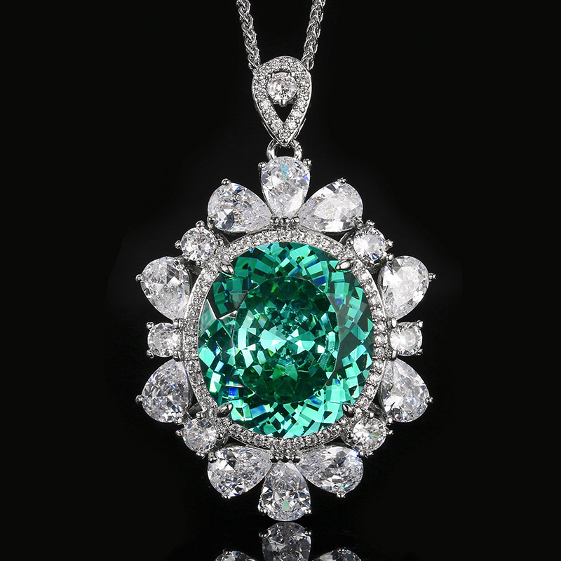 Pendentif Para vert avec chaîne Chopin