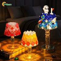 Kit de lampe de table en mosaïque acrylique DIY esthétique - Lampe de nuit moderne faite à la main avec base en cristal, décoration d'intérieur, cadeau créatif pour les loisirs