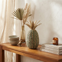 Ananas tressé en corde de papier fait main 42 cm, Décoration d'intérieur en forme de fruit artificiel avec structure en fer, Logo personnalisé OEM, Ornement ananas tressé