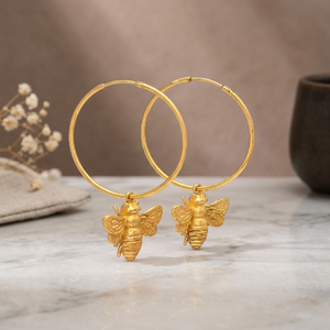 Boucles d'oreilles créoles classiques haut de gamme avec motif papillon en argent sterling 925 plaqué or 18 carats, cadeau de fiançailles pour femme - Product Image 3
