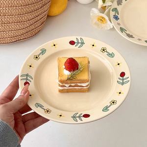Lelyi Korean Ins <span class=keywords><strong>Assiette</strong></span> à fleurs fraîches <span class=keywords><strong>Assiette</strong></span> en céramique <span class=keywords><strong>Assiette</strong></span> à gâteau aux fruits mignons - Product Image 5