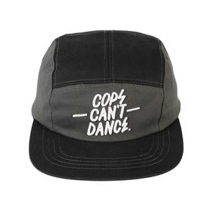 หมวกแคมป์ 5 แผง ปักลาย 3 มิติ สีดำเทาแบบกำหนดเอง พร้อมโลโก้ของคุณเอง - Product Image 1