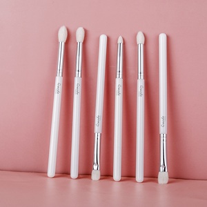 Juego de brochas de maquillaje para ojos, Set de 6 brochas de maquillaje para mezclar pelo de cabra pequeño y Puntiagudo, color marrón y blanco, Etiqueta Privada - Product Image 1