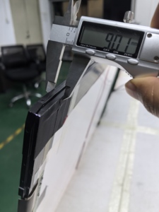 Siêu mỏng siêu nhẹ màn hình ánh sáng cao 21.5-100 inch tùy chỉnh 9mm Độ dày <span class=keywords><strong>LCD</strong></span> kỹ thuật số biển quảng cáo trong nhà Totem - Product Image 3