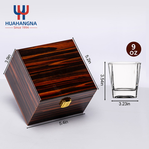 Coffret cadeau en verre à whisky carré transparent à l'ancienne de 9oz boîte en bois de luxe pour cocktail écossais bourbon whisky pour occasions - Product Image 2