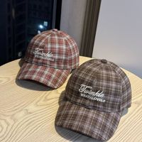 Casquette de baseball classique en gros, brodée, pour hommes et femmes