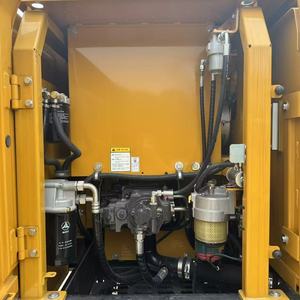 Excavadora de Orugas Usada Sany SY135C en Buen Estado, 13.5 Toneladas de Peso Operativo, Motor, Bomba y Engranaje Principal Probados e Inspeccionados - Product Image 5