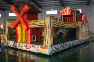 Parcours d'obstacles <span class=keywords><strong>gonflable</strong></span> 3D personnalisé QIQU en PVC Sijia ignifuge pour fête sur le thème des tracteurs, conception remboursable - Product Image 3