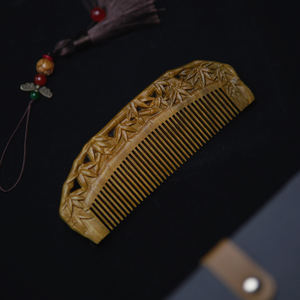 مشط خشبي ثلاثي الأبعاد منحوت يدويًا من خشب الصندل المجوف، هدية أعمال قابلة للتخصيص - Product Image 6