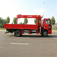 Grue mobile de haute qualité de 8 tonnes avec grue hydraulique rotative à 360 degrés à vendre