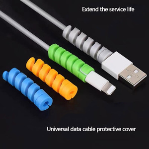 Protector de <span class=keywords><strong>Cable</strong></span> de Datos en Espiral de 2.5mm de Grosor, Funda Anti-Rotura de Silicona TPR Ecológica para <span class=keywords><strong>Cable</strong></span> de Carga de iPhone y Android - Product Image 3