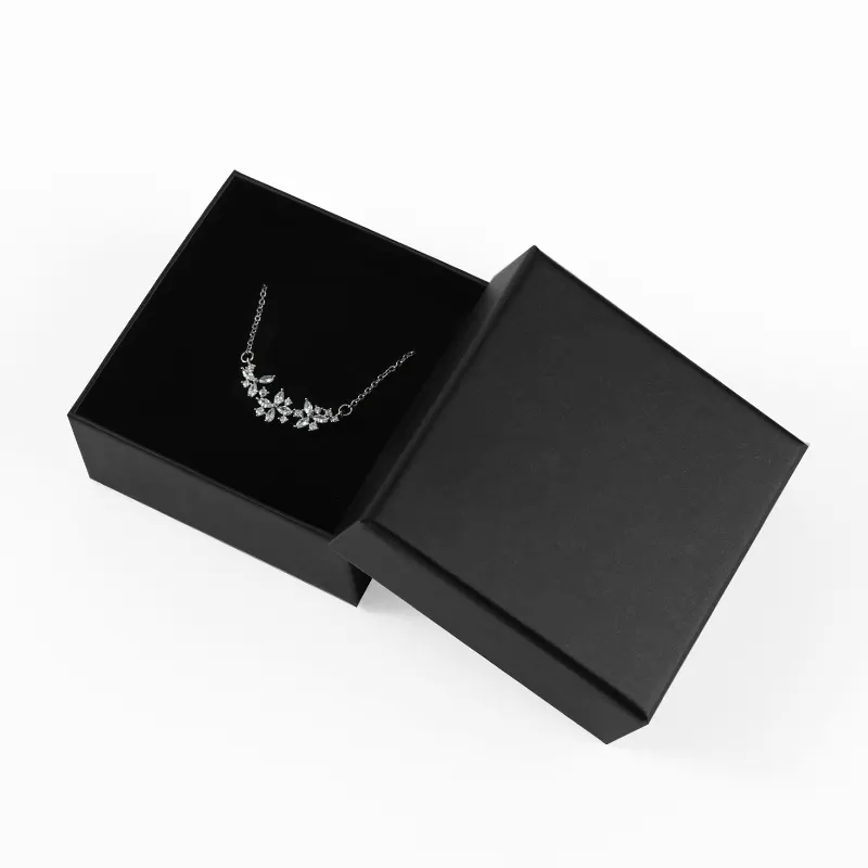 Kemasan kotak perhiasan grosir 2024 diskon besar-besaran harga rendah kotak perhiasan bantal untuk Kalung Anting cincin