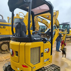 Mini-excavatrice d'occasion importée de haute qualité CAT301.7 Excavatrice sur chenilles d'occasion Prix bas à vendre en stock en bon état - Product Image 2
