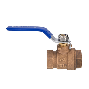 Válvula de bola manual de bronce con mango largo, rosca hembra NPT/BSP, rango de 1/2''-2'', personalizable para aplicaciones de agua, compatible con OEM - Product Image 1