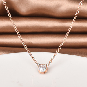 Collier tendance en acier inoxydable avec pendentif <span class=keywords><strong>cercle</strong></span> géométrique délicat en zircon CZ et chaîne serpent pour femme - Product Image 2