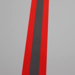 Ruban réfléchissant respirant à base rouge perforée Newsole, micro-perles de verre PET, lavable, durable - Product Image 3