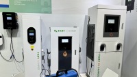 Mennekes Type 2 Gbt Commercial Dual 7kw * 2 Type1 Chargement 14KW AC Chargeur de voiture Double Gun EV Charge Station Ocpp GBT