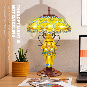 JIESTAR JJ9081 1570PCS Creative Serie Vintage Table <strong>Lamp</strong> Ornament Building Block Model Technical Educational Toy Festival Gift - Product Image 4