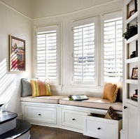 Persienne de fenêtre décorative en bois de tilleul, peinture horizontale
