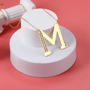 Gioielli Ason collana con ciondolo lettera riempita in oro da donna di Design più recente con placcato in oro 18 carati