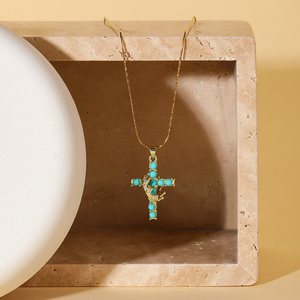 Alla moda di alta qualità religione Amazonite naturale gemma la croce forma <span class=keywords><strong>collana</strong></span> per il partito - Product Image 1