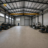 Atelier préfabriqué à installation rapide en structure métallique, entrepôt métallique isolé et résistant aux intempéries, bâtiment de stockage