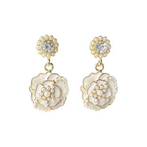 Boucles d'oreilles coréennes tendance, boucles d'oreilles pendantes en forme de fleur de camélia, boucles d'oreilles pendantes en émail et perles pour femmes - Product Image 6