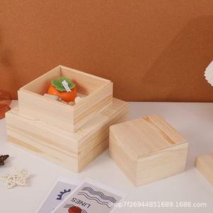 Boîte cadeau en bois carrée, boîte de rangement en bois massif pour bonbons, organisateur de bureau, 6 pouces de hauteur - Product Image 2