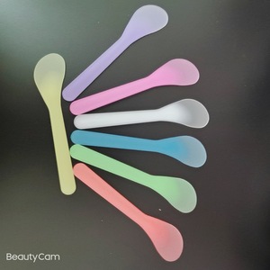 ช้อนผสมเครื่องสำอางสำหรับมาส์กหน้า ใช้สำหรับจ่ายผงมาส์ก ดูแลผิว ใช้ในร้านเสริมสวย ชุดสีสันสดใส - Product Image 3